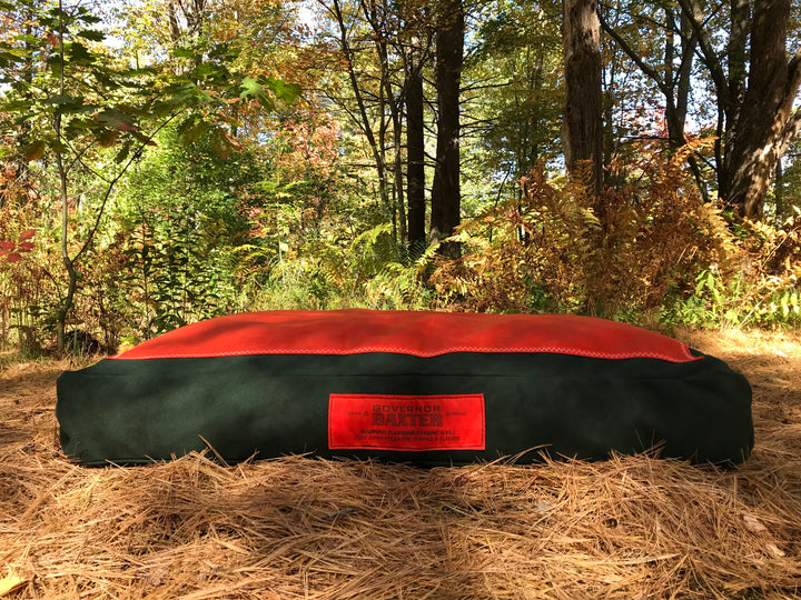 The Governor Baxter Dog Bed
